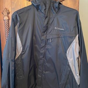 Columbia Men's Dark Blue Raincoat